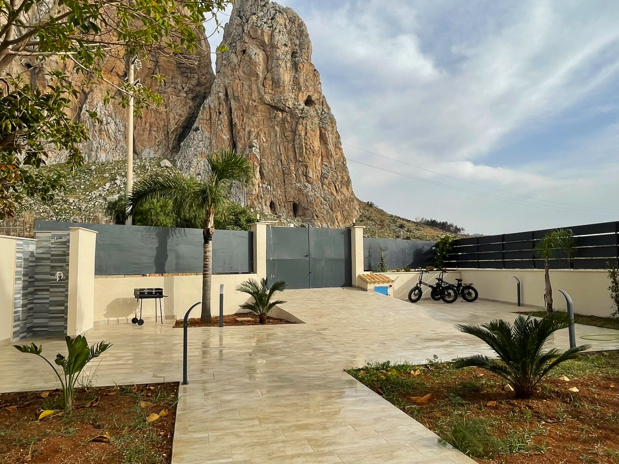 Monte Luna - Cucina con vista terrazzo